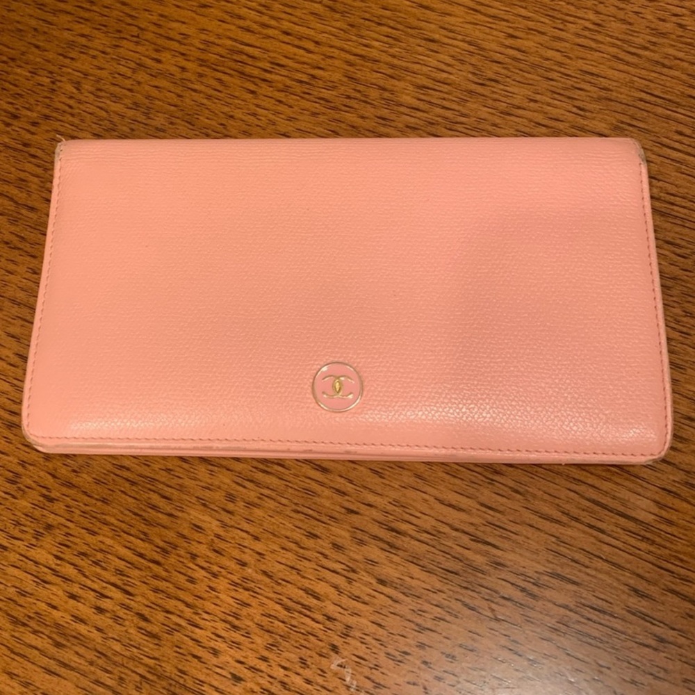 ❤️Vintage Chanel Wallet!